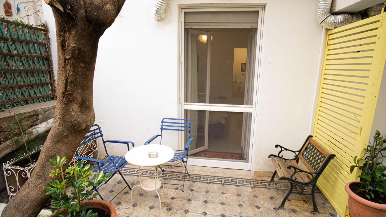 Quiet And Central Flat With Private Backyard Garden 아테네 외부 사진